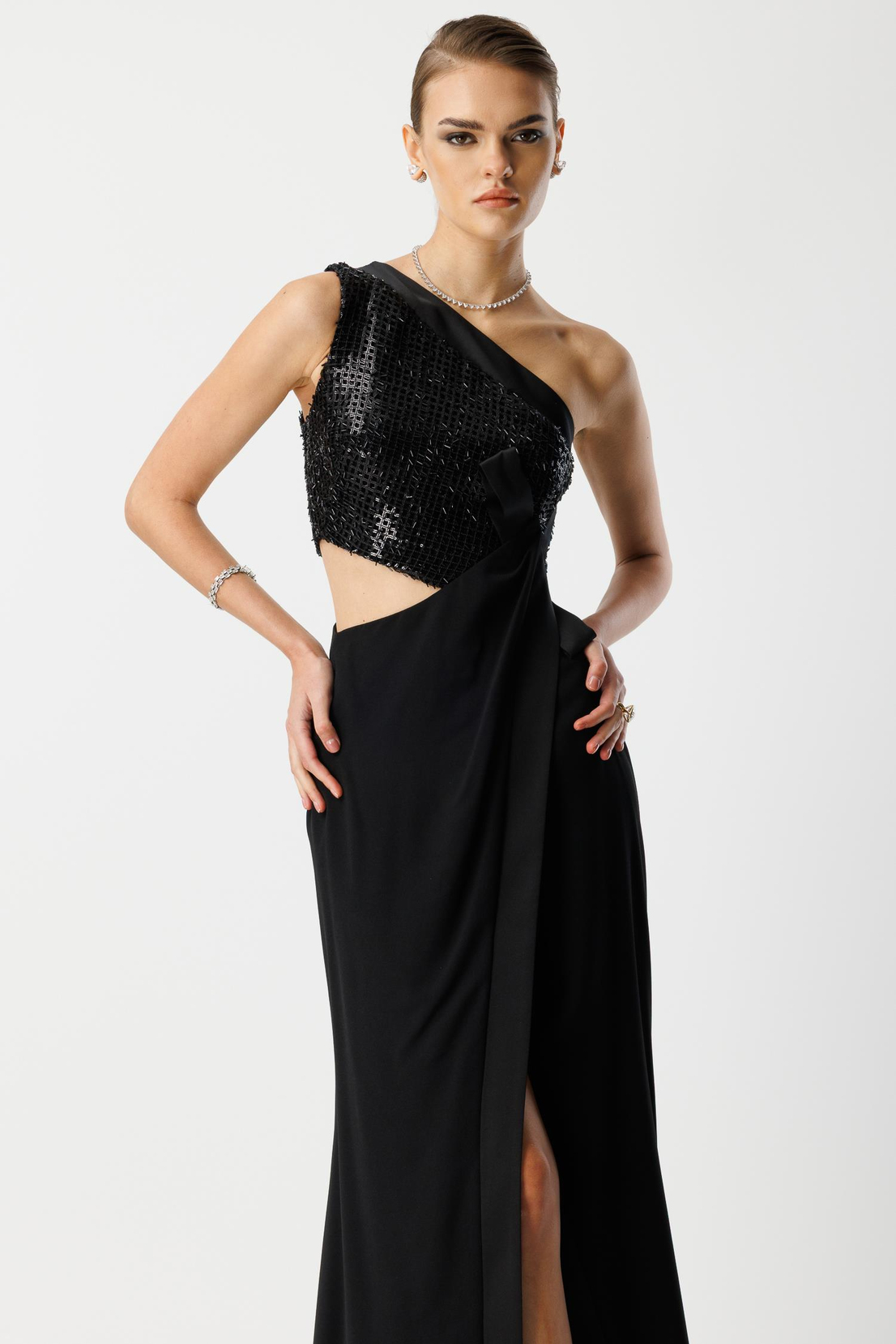 Yandan Fiyonk Uzun Elbise SİYAH