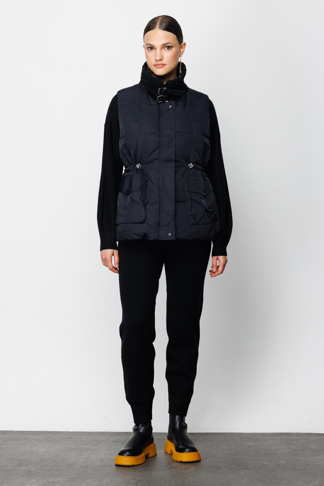 Yelekli 3'lü  Siyah Takım