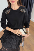 Bolina Siyah Omuz Detaylı Sweatshirt