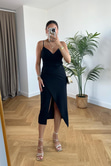 Vesta Siyah Drape Detaylı Elbise