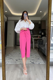 Pembe Düğüm Detaylı Yırtmaçlı Etek