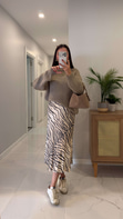 Kolres Bej Zebra Desenli Saten Etek