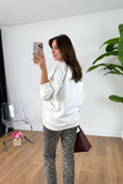 Mano Beyaz Leopar Figürlü Sweatshirt