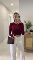 Newa Bordo Parmak Geçirmeli Detaylı Bluz