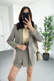 Kahverengi Pitikare Desenli Şort Etek Blazer Takım