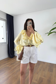 Yunika Sarı Fırfır Detaylı Bluz