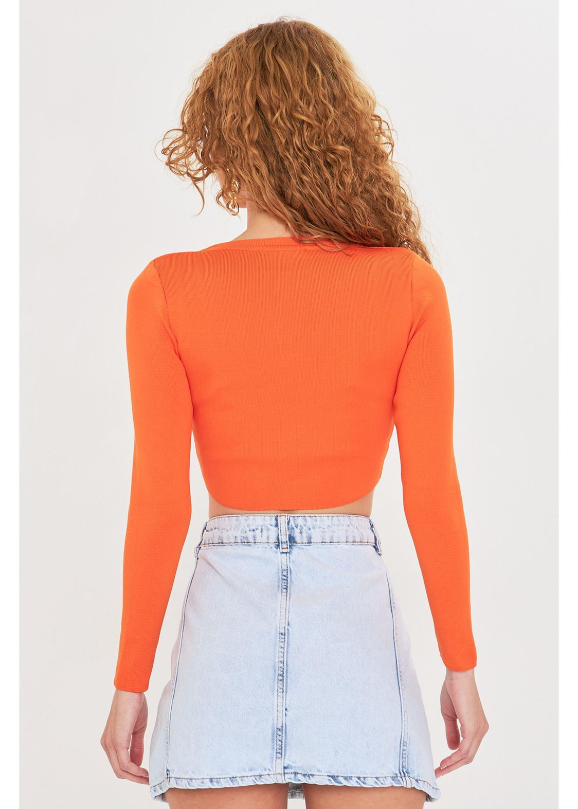 Basic Yaka Crop Kazak