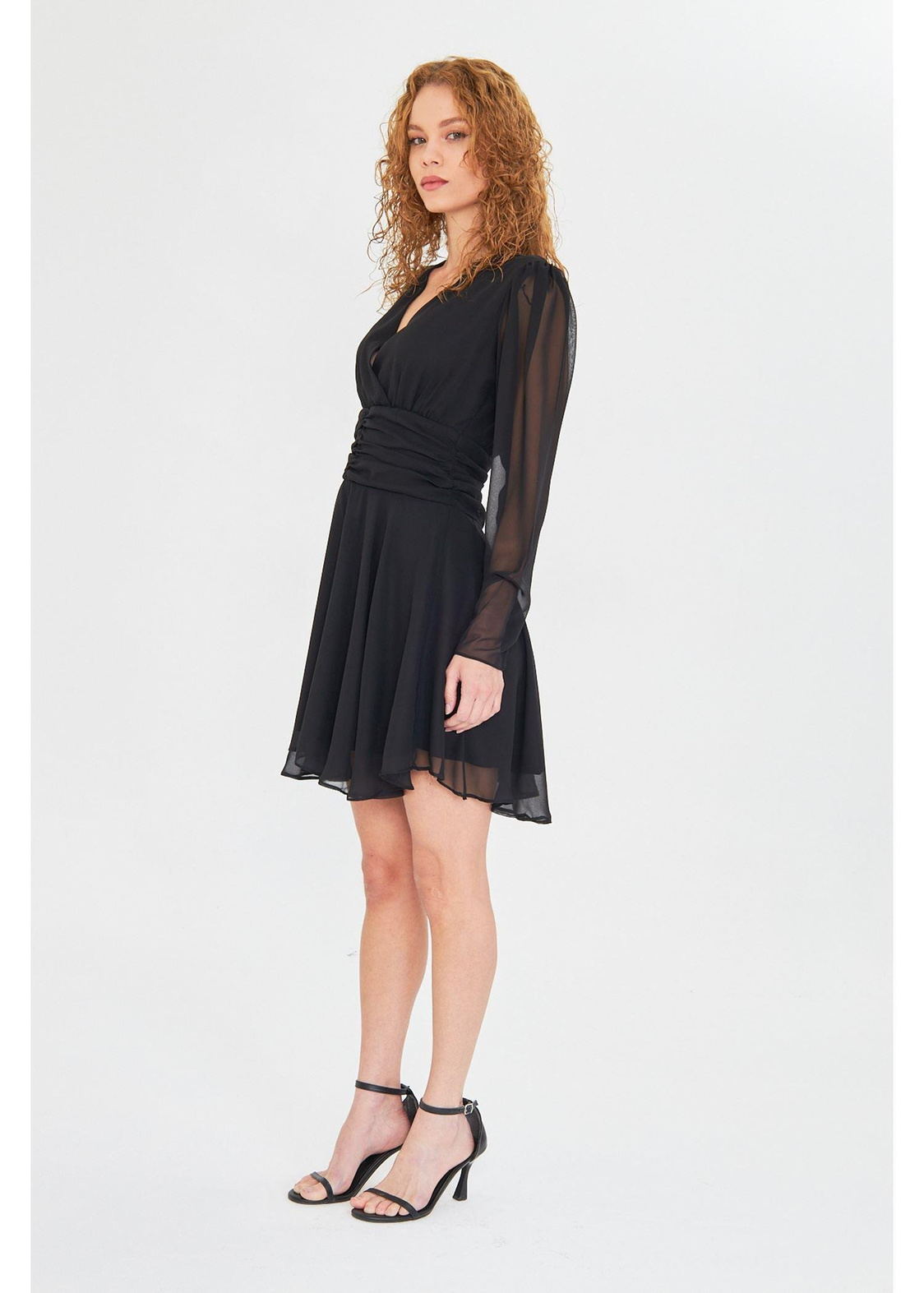 Beli Büzgülü Şifon Elbise-Siyah