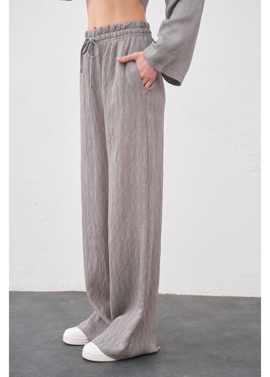 Beli Lastikli Plise Pantolon-Gri