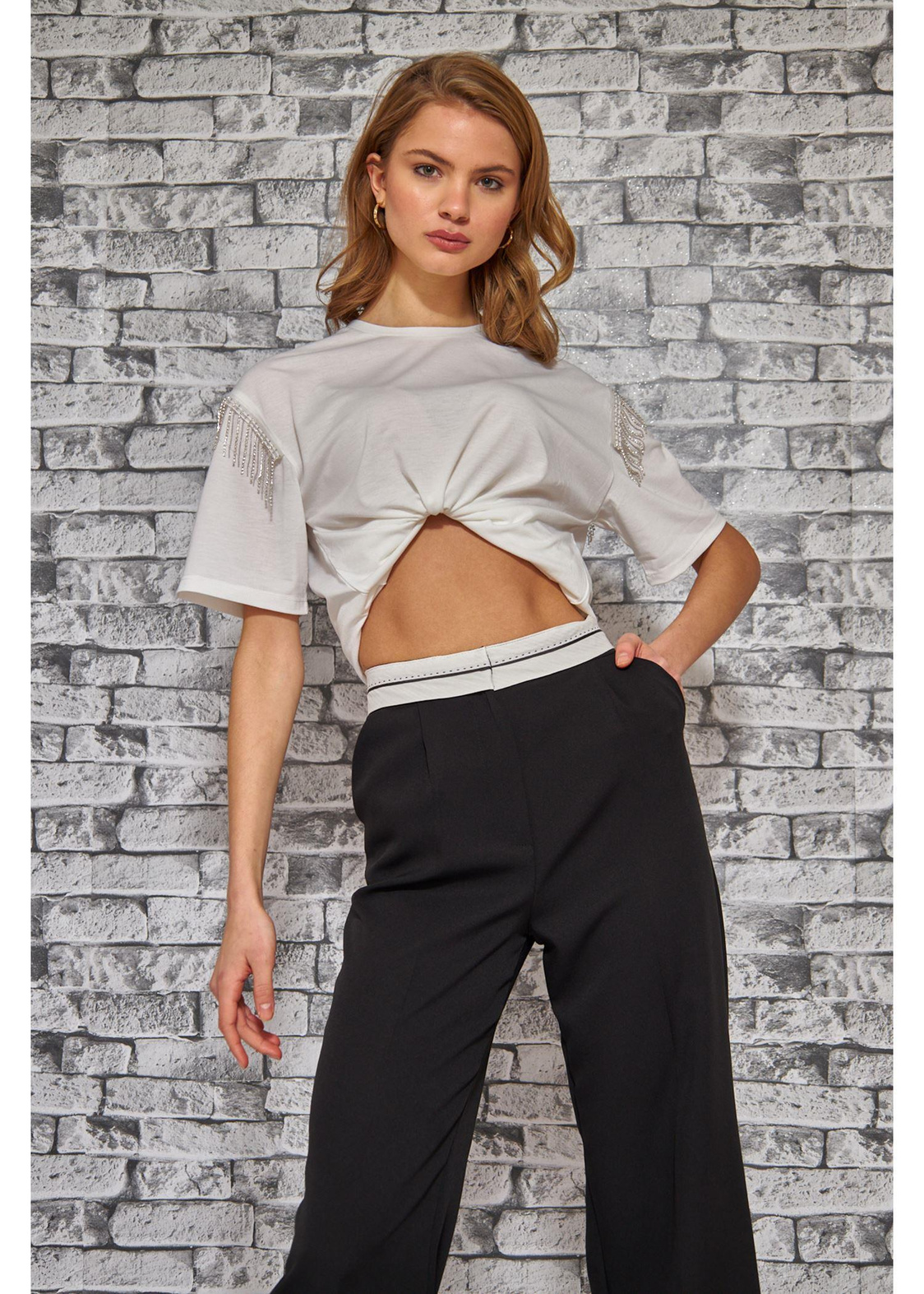 Bisiklet Yaka Basic T-shirt-Ekru