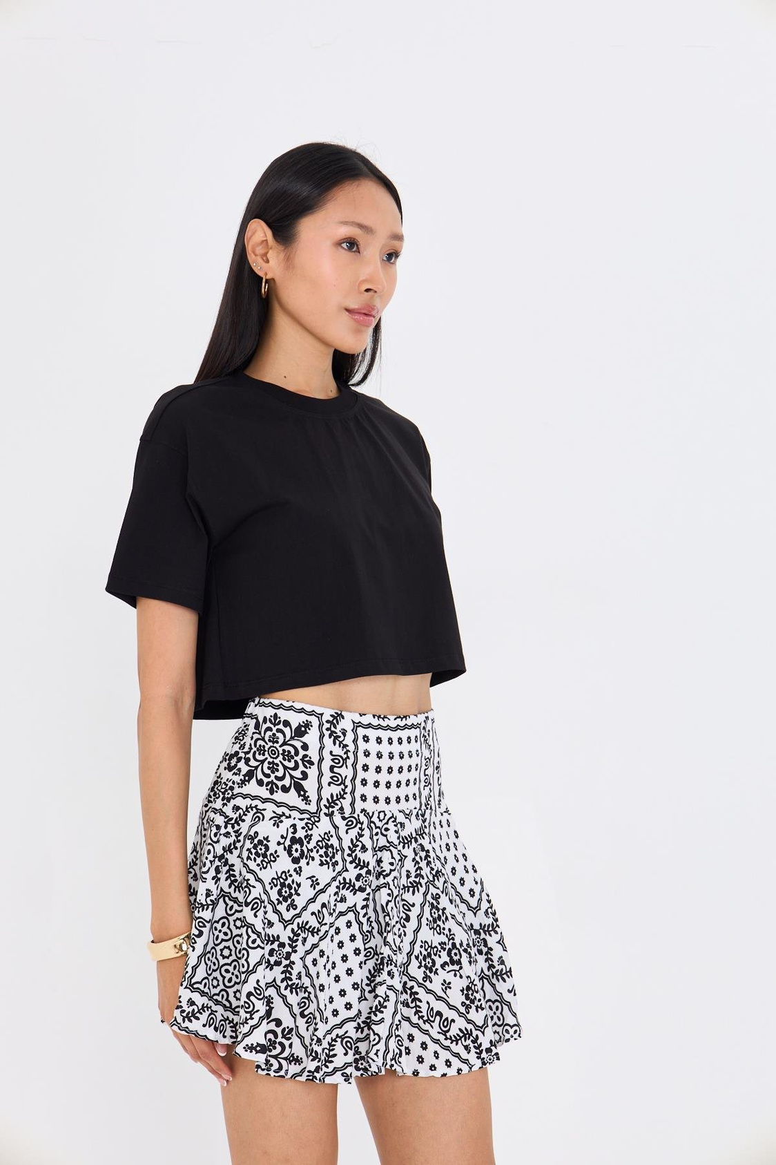 Bisiklet Yaka Crop Tişört