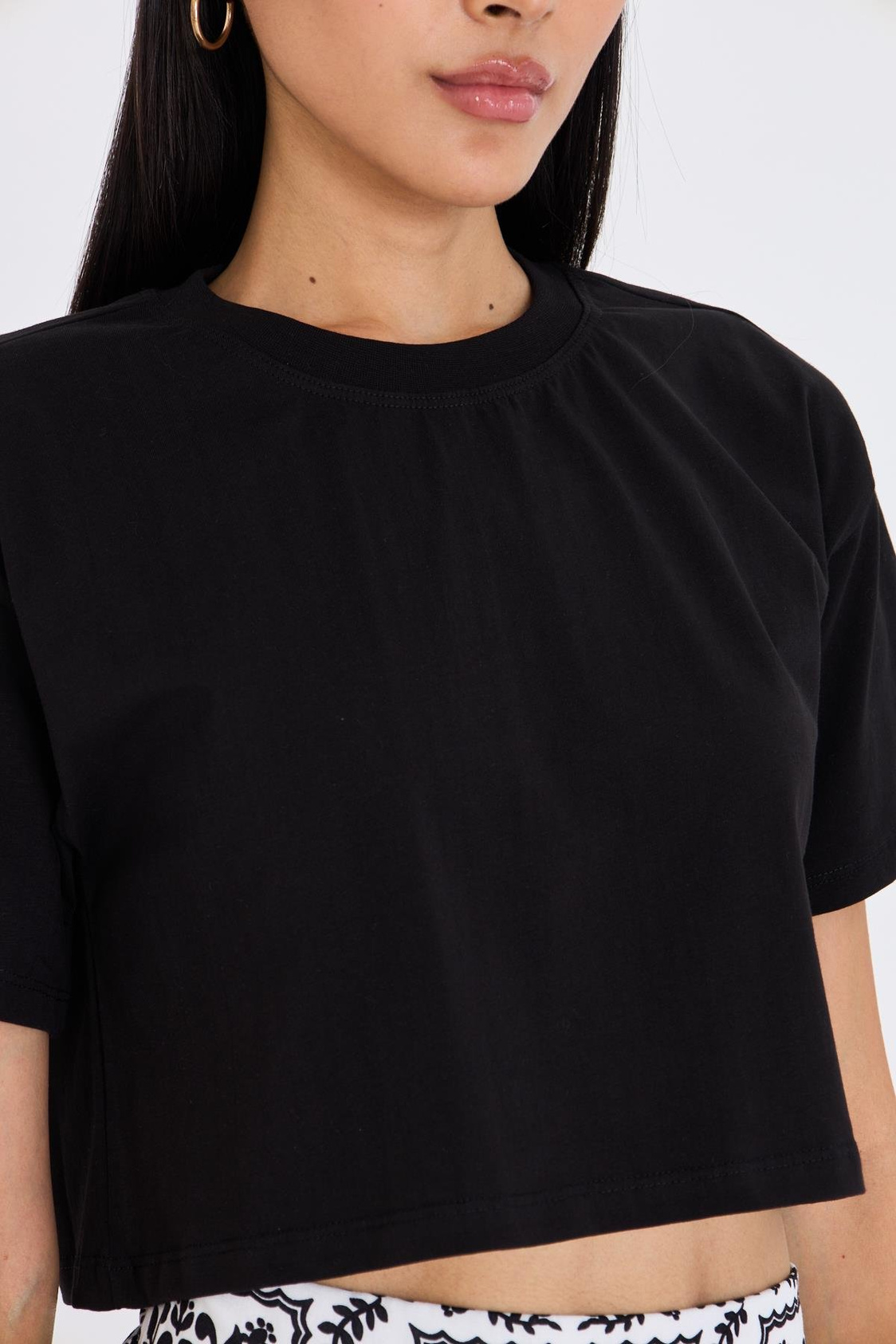 Bisiklet Yaka Crop Tişört