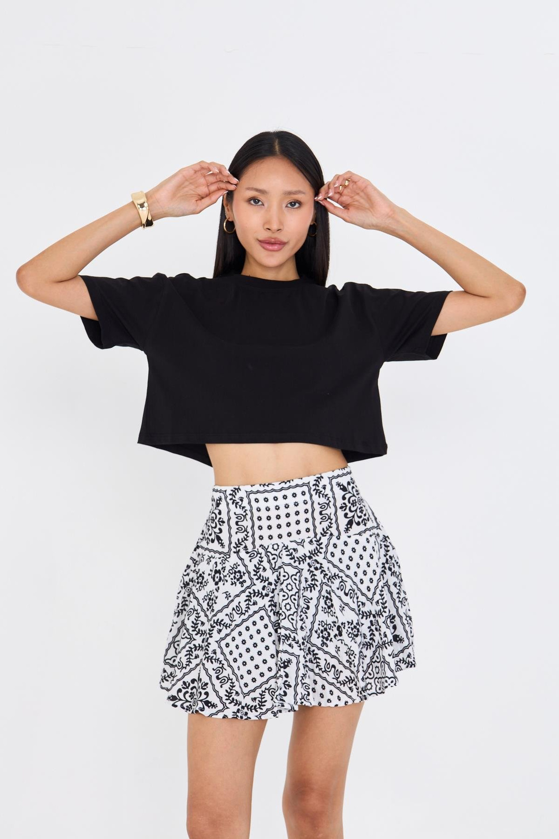 Bisiklet Yaka Crop Tişört