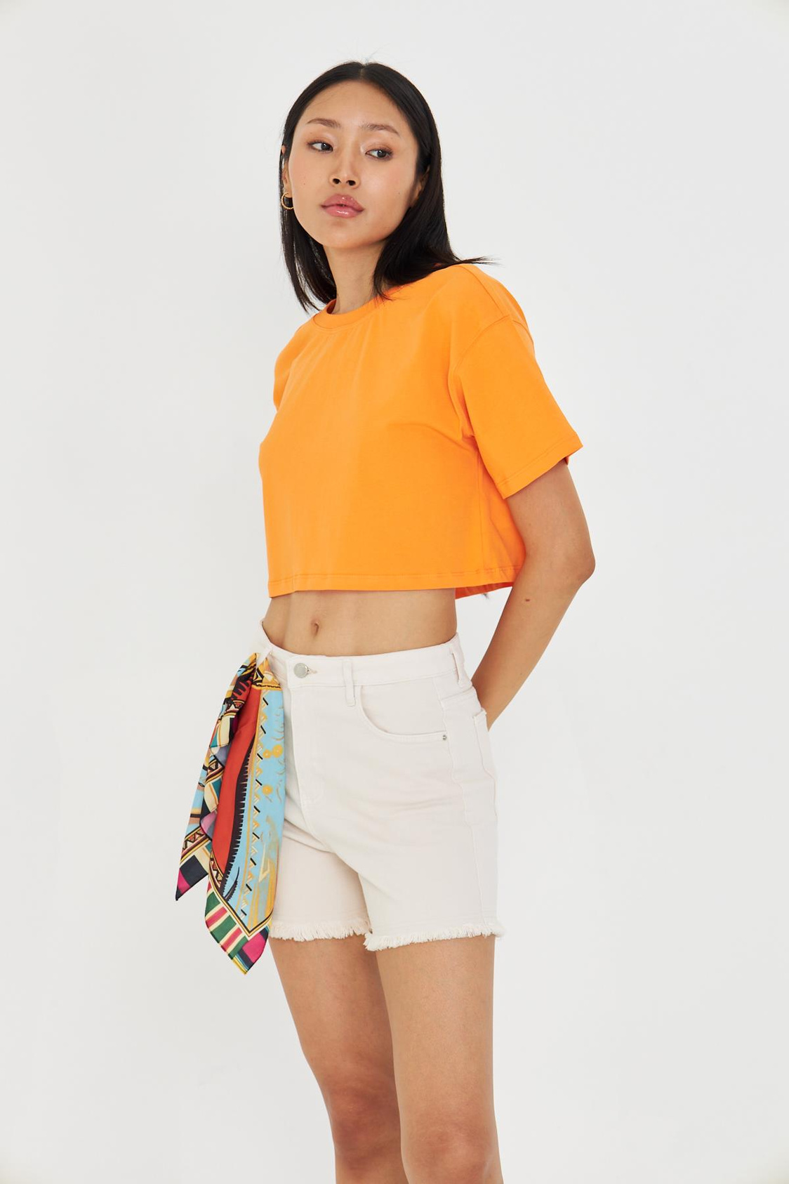 Bisiklet Yaka Crop Tişört