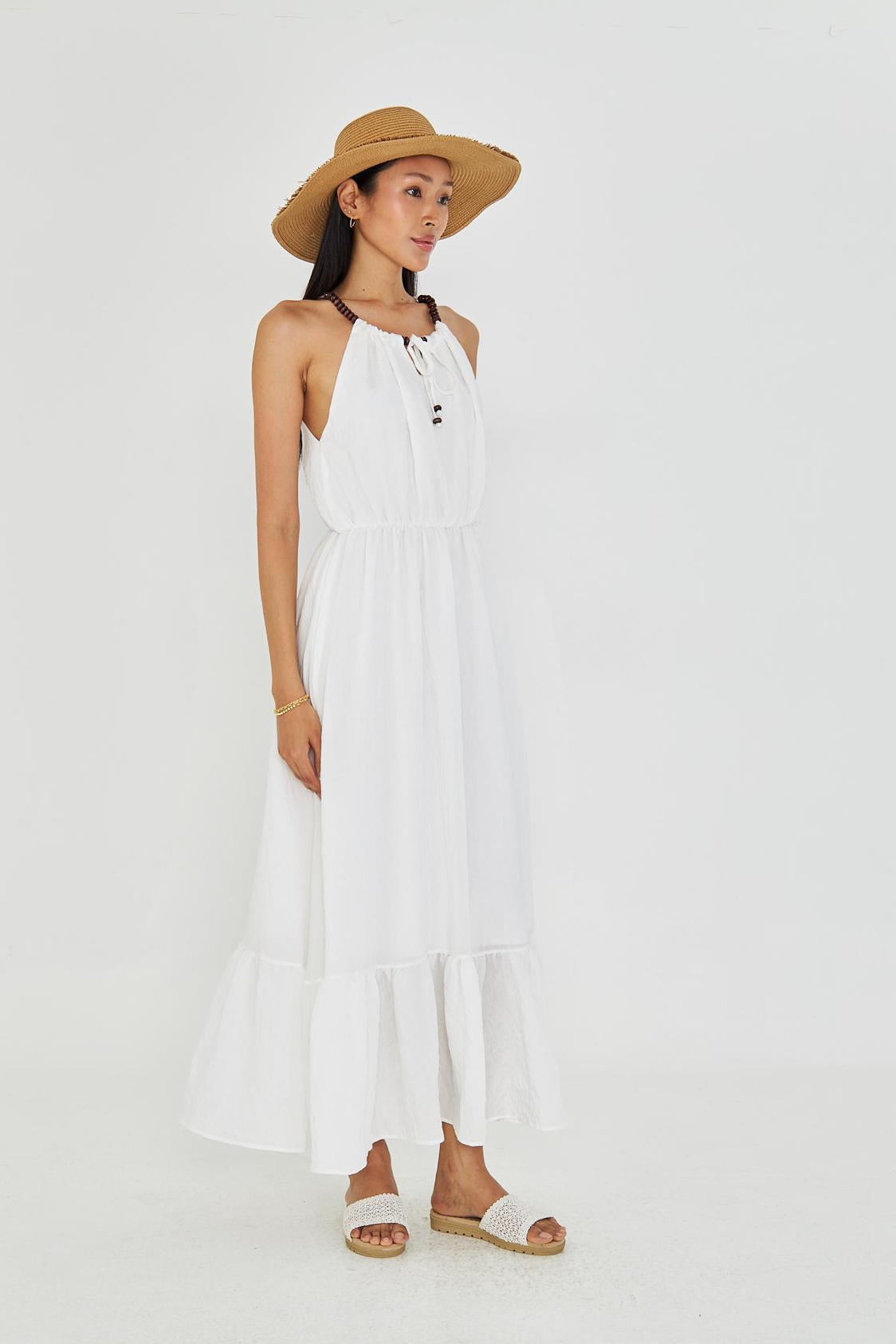 Boncuk Detaylı Askılı Elbise