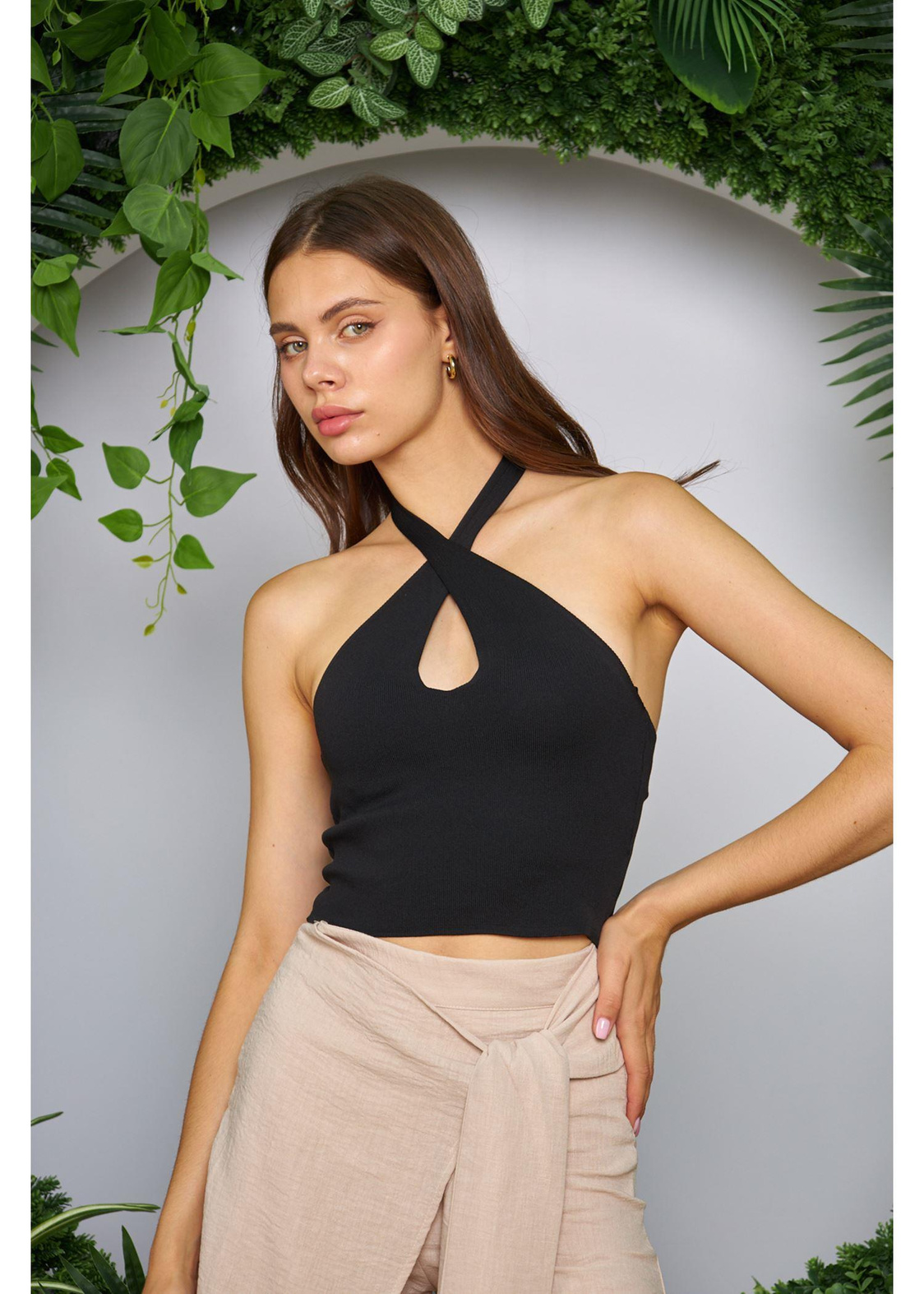 Boyundan Çapraz Bağlamalı Crop Top-Siyah