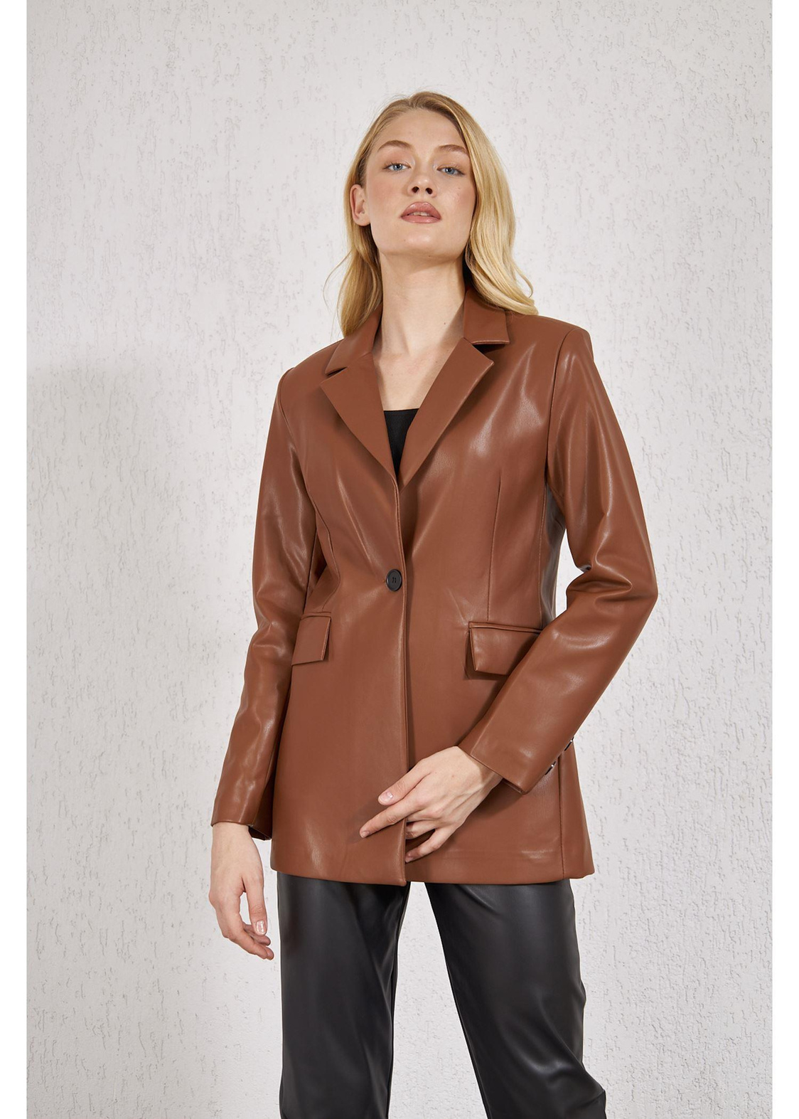 Cep Kapaklı Deri Ceket-Taba