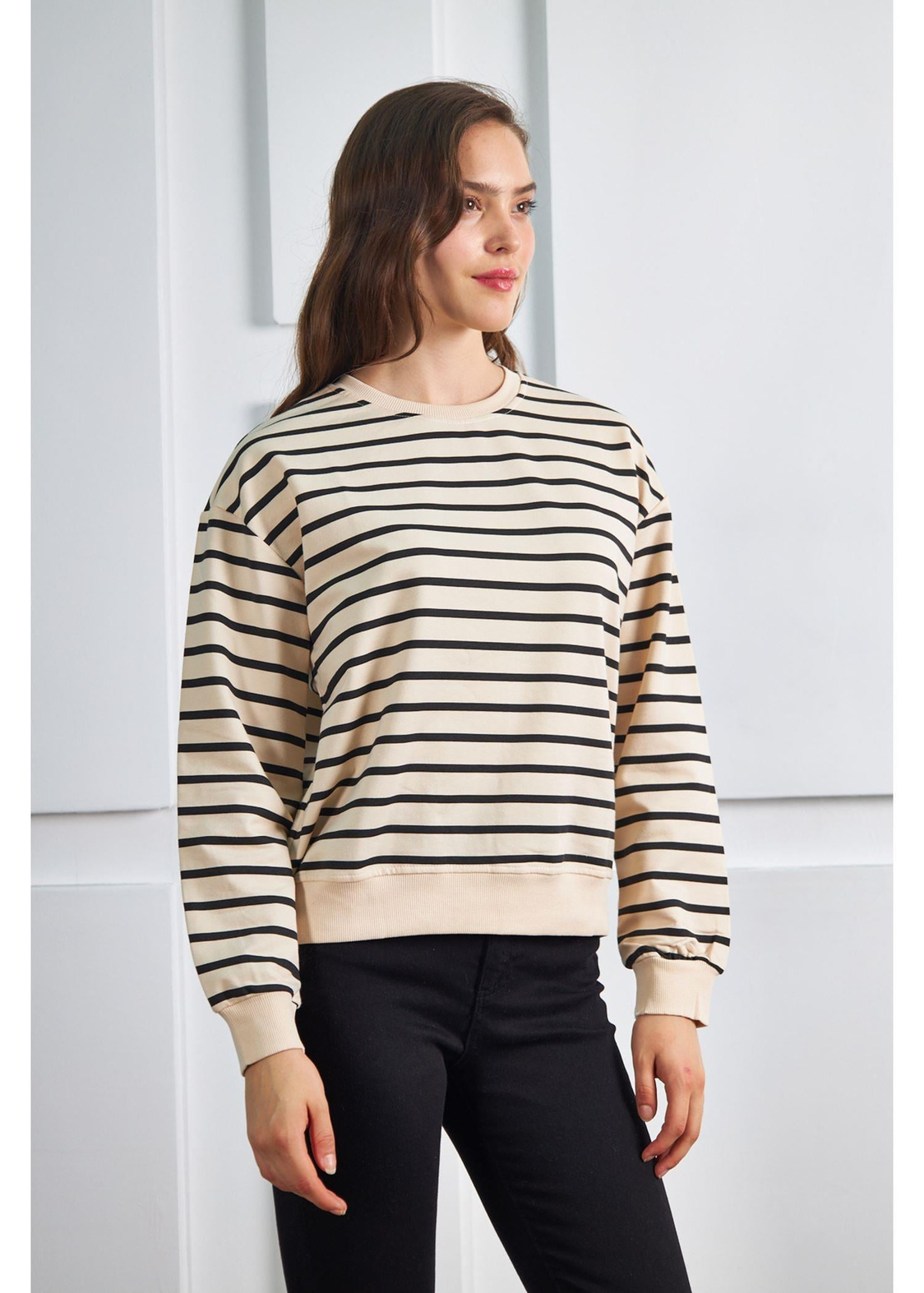Çizgili Basic Sweatshirt-Siyah