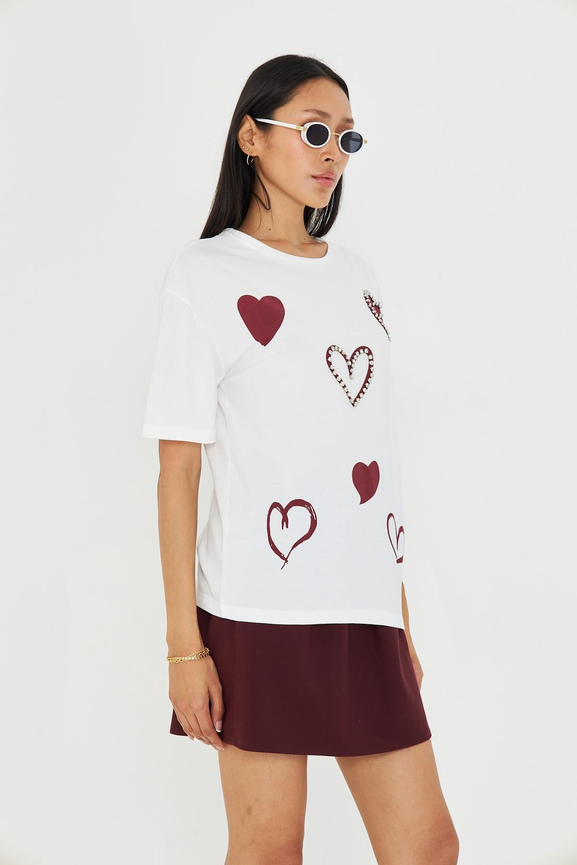 Çoklu Kalp Baskılı Taşlı T-shirt - Ekru/Bordo