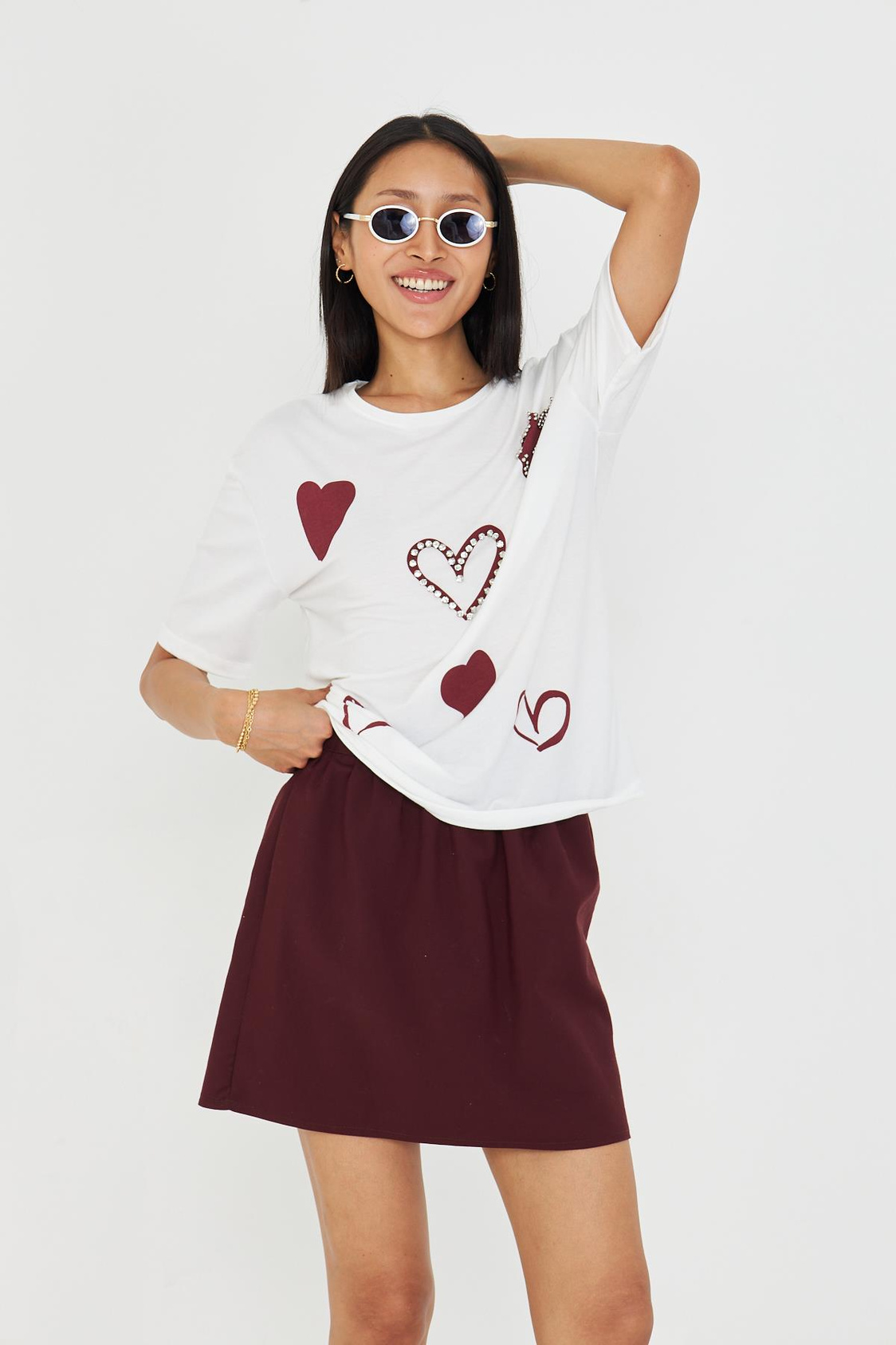 Çoklu Kalp Baskılı Taşlı T-shirt - Ekru/Bordo