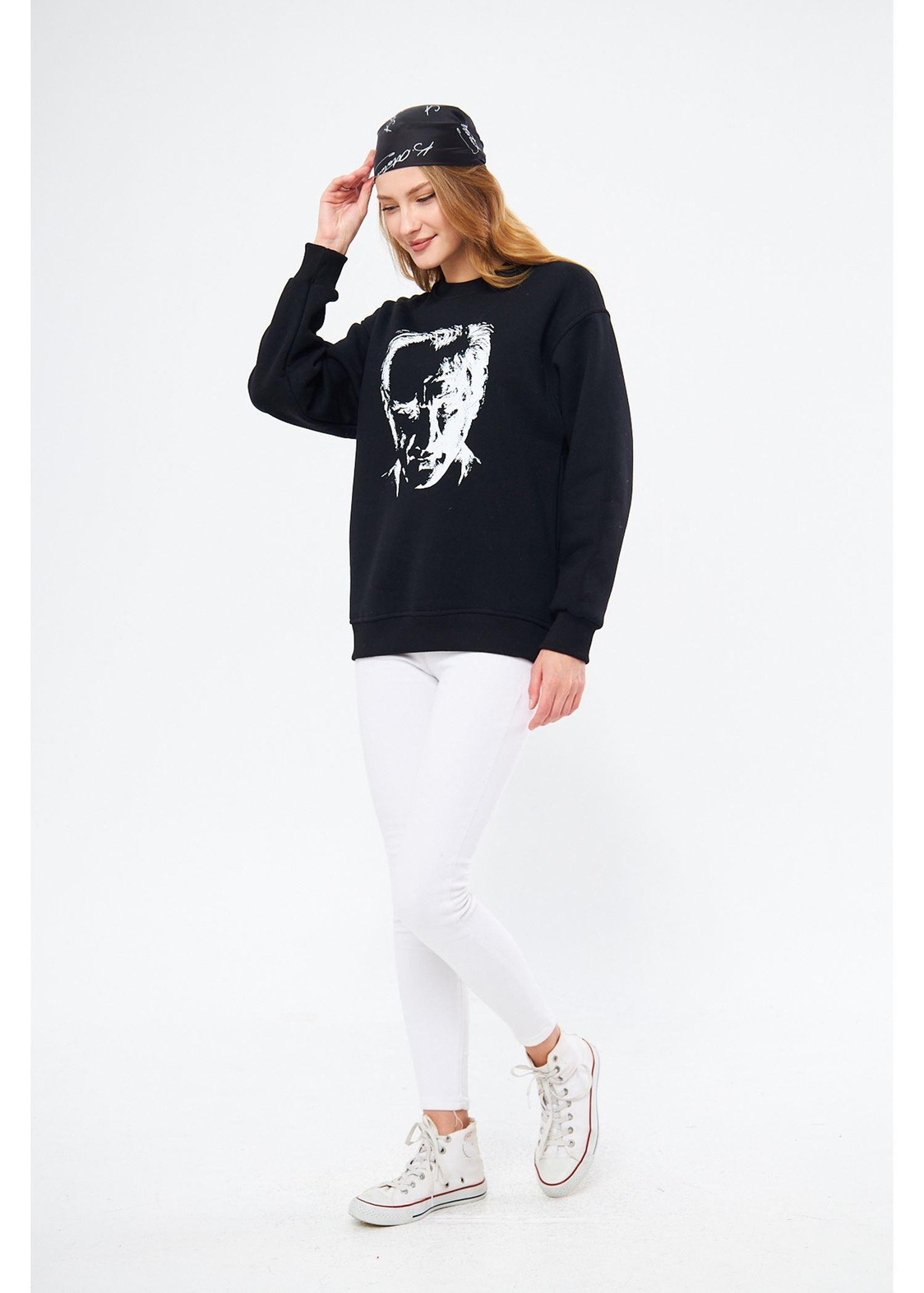 Cumhuriyet Koleksiyonu Atatürk Baskılı Sırtı İmzalı Sweatshirt - Siyah