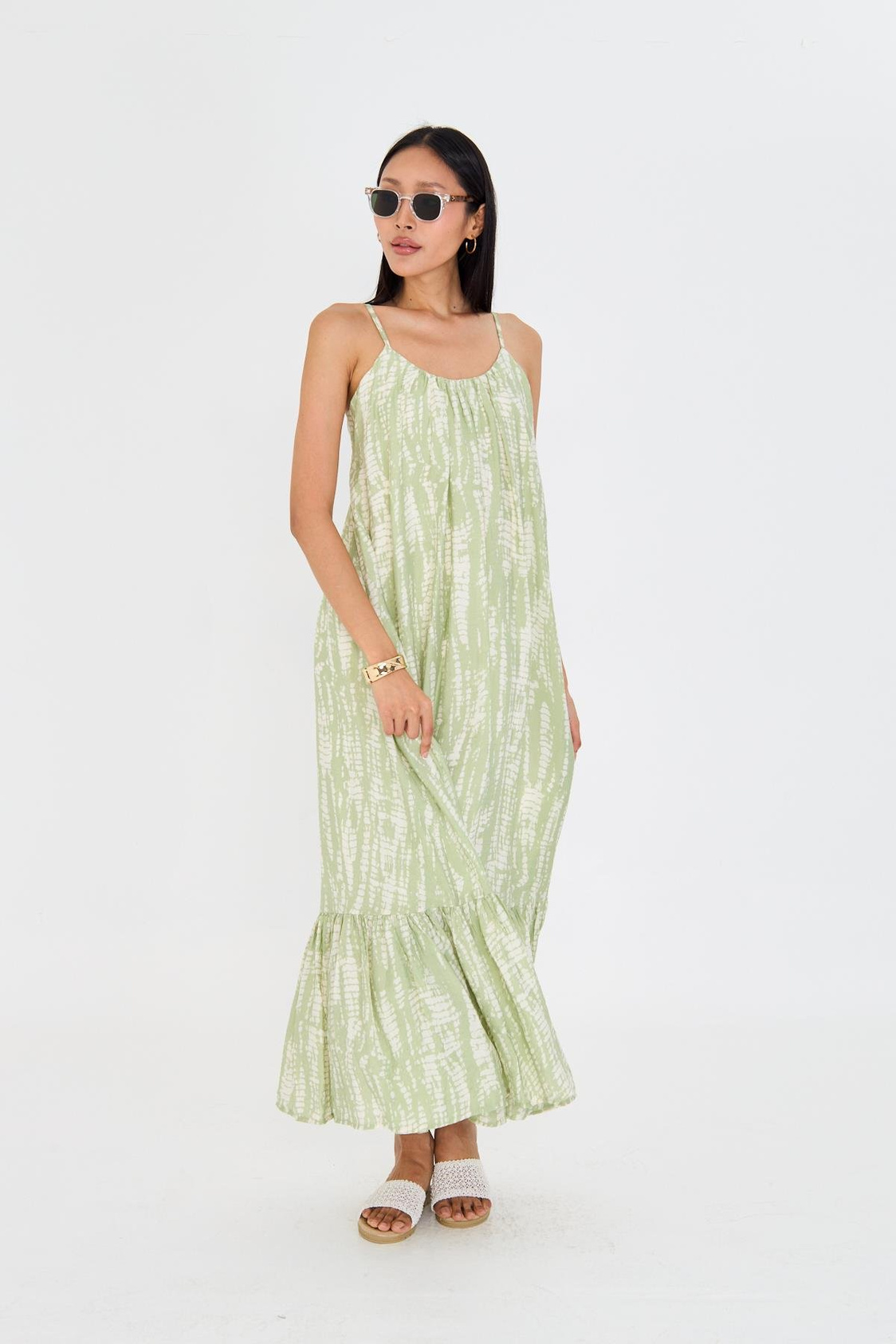 Desenli Askılı Fırfırlı Elbise