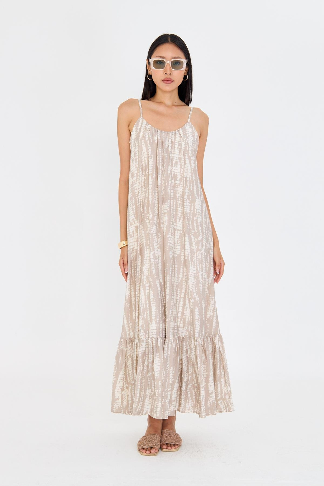 Desenli Askılı Fırfırlı Elbise