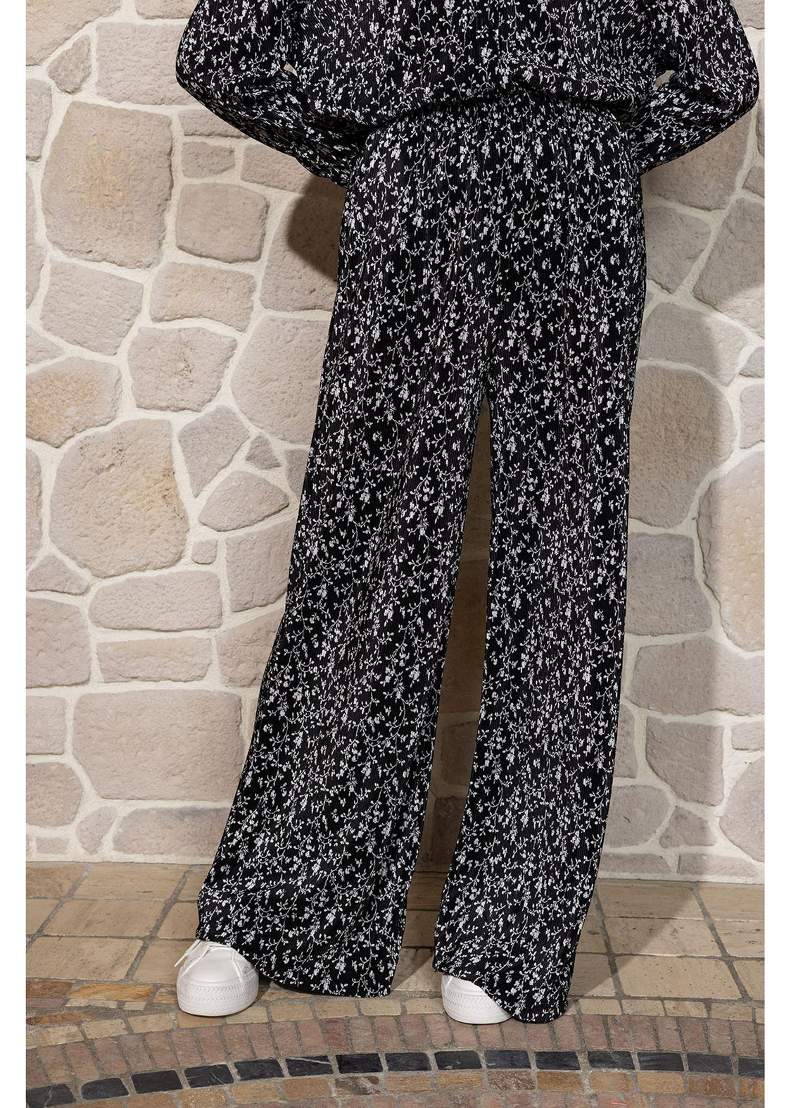 Desenli Örme Plise Pantolon-Siyah/Çiçek Desenli