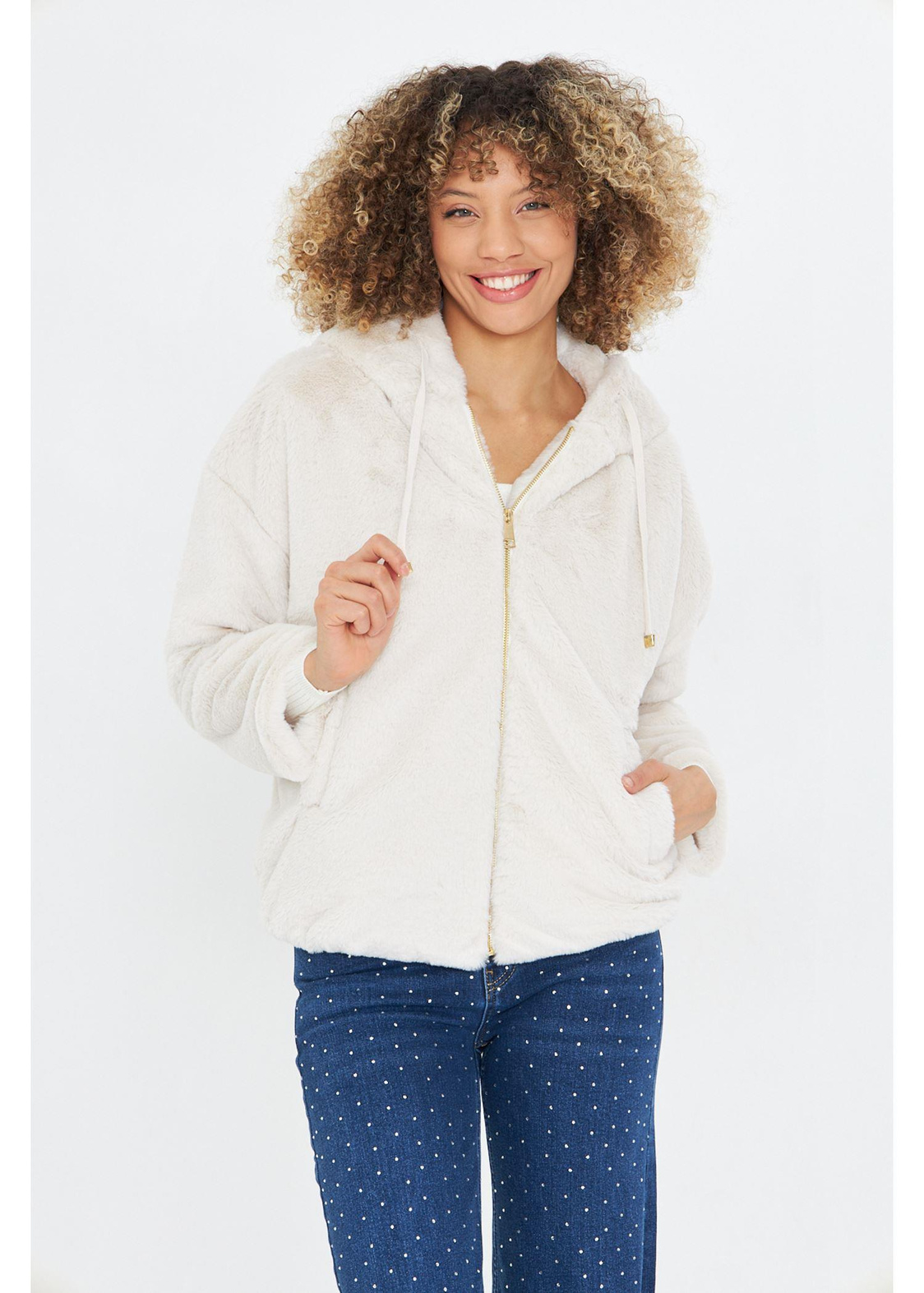 Etek Ucu Lastikli Kapüşonlu Peluş Mont