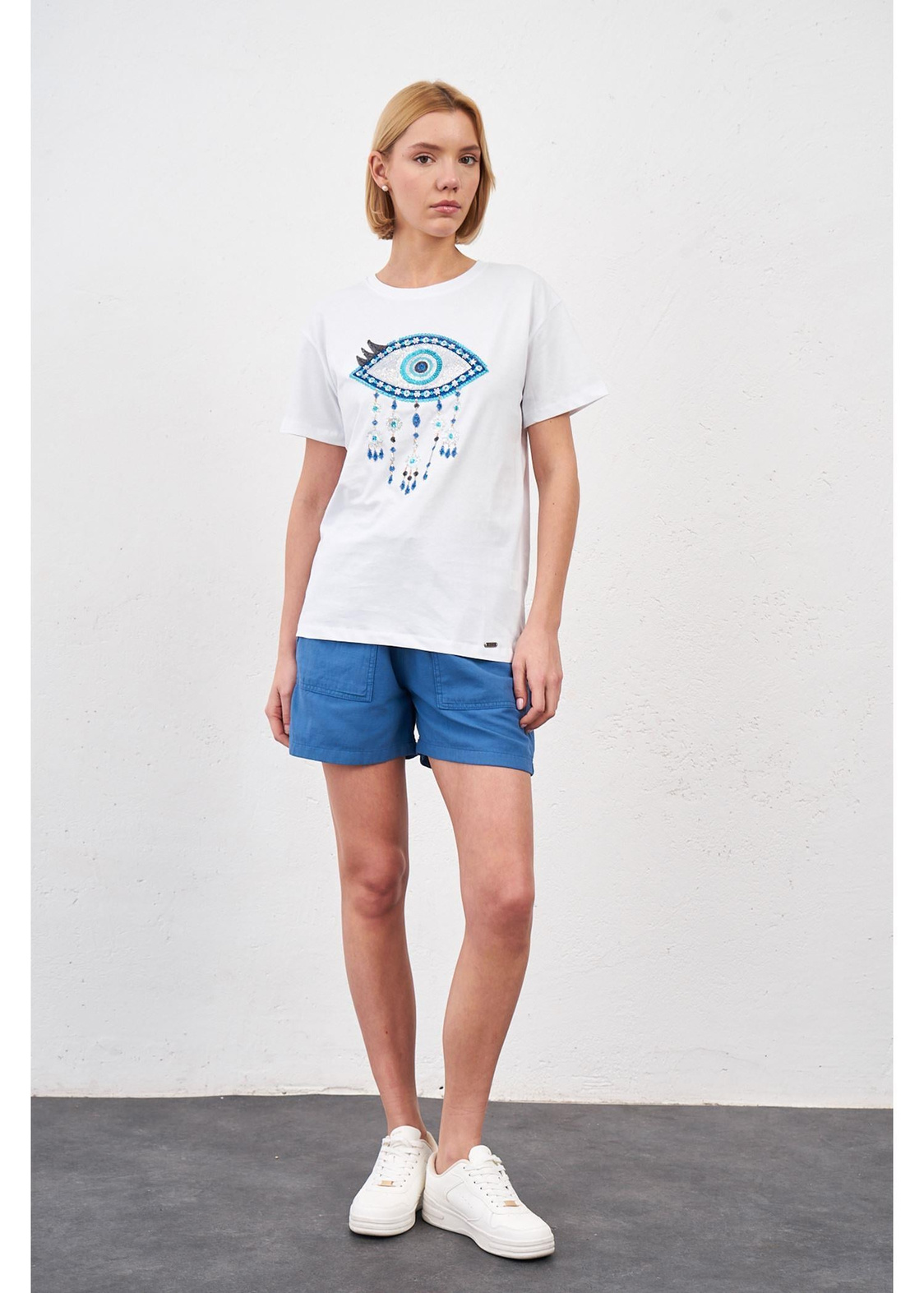 Göz Baskılı T-shirt-Beyaz