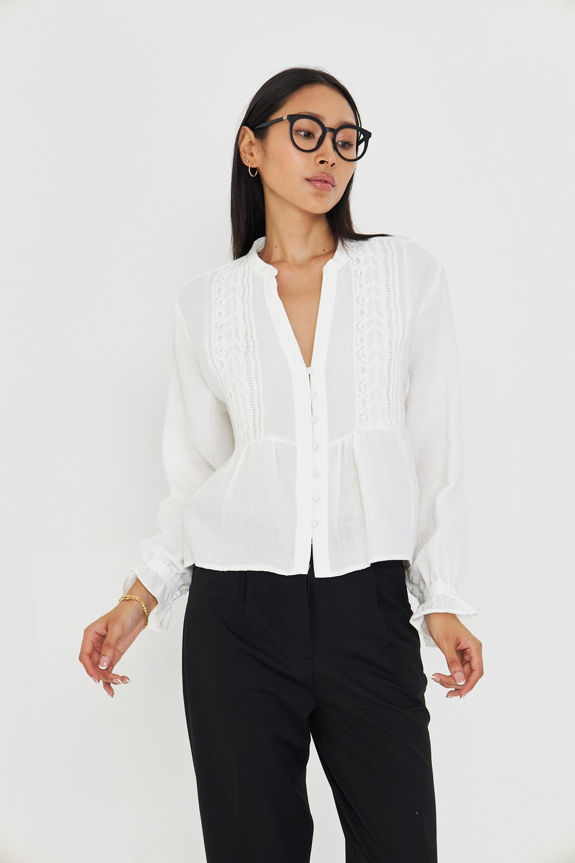 Hakim Yaka Dantelli Gömlek