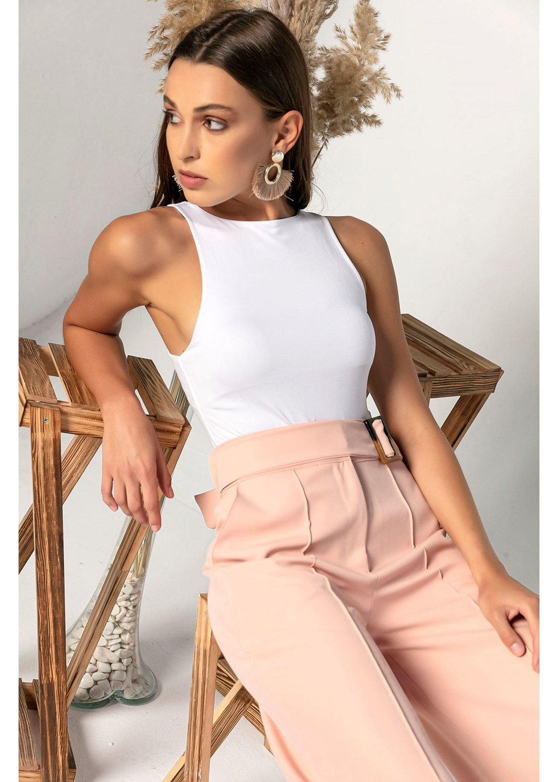 Halter Yaka Çıt Çıtlı Bodysuit-Ekru