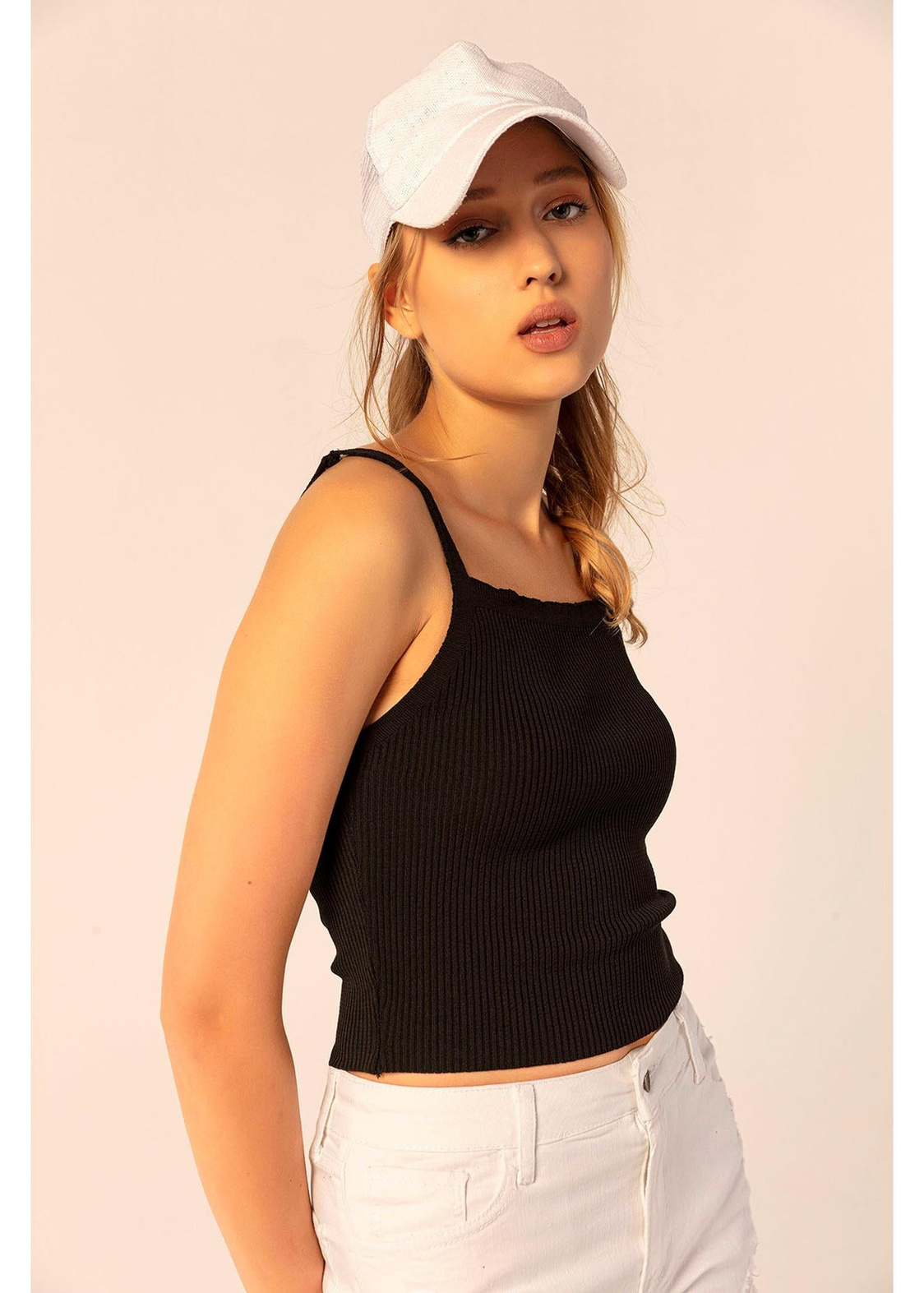 İp Askılı Fitilli Crop Bluz