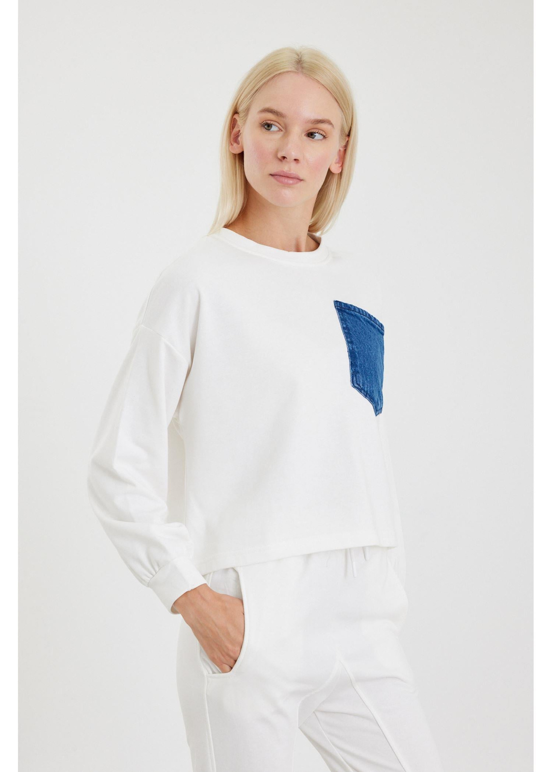 Jean Cepli Sweatshirt-Ekru