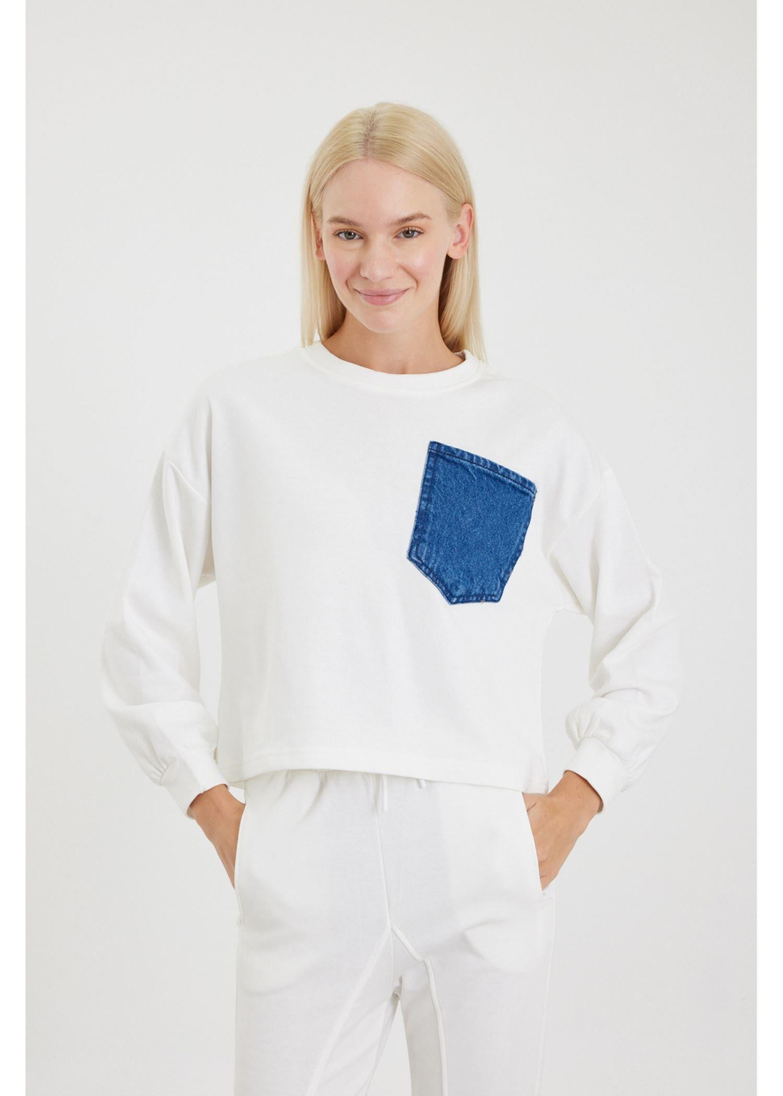Jean Cepli Sweatshirt-Ekru