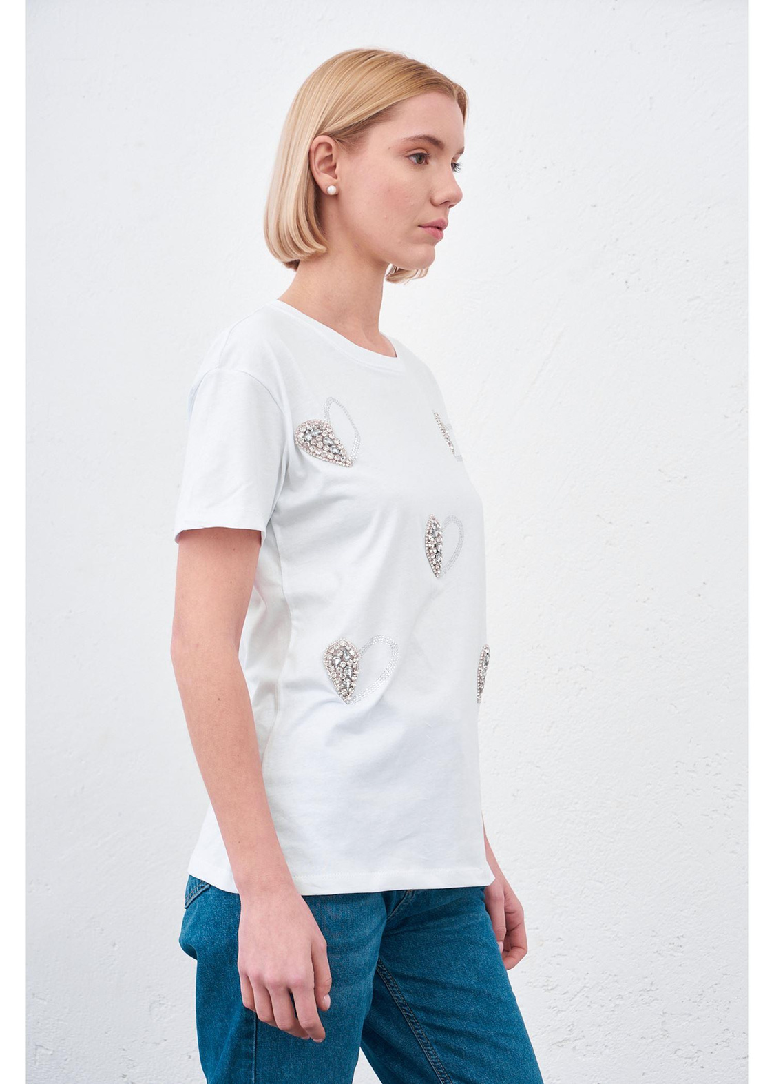 Kalp Baskılı Taşlı T-shirt-Beyaz