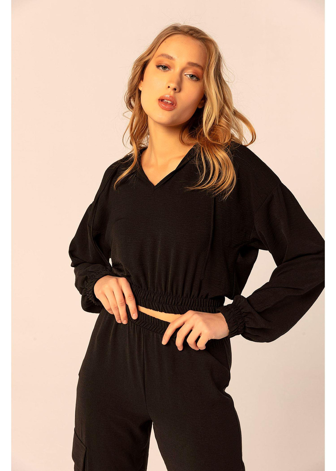 Kapüşonlu Beli Lastikli Sweatshırt