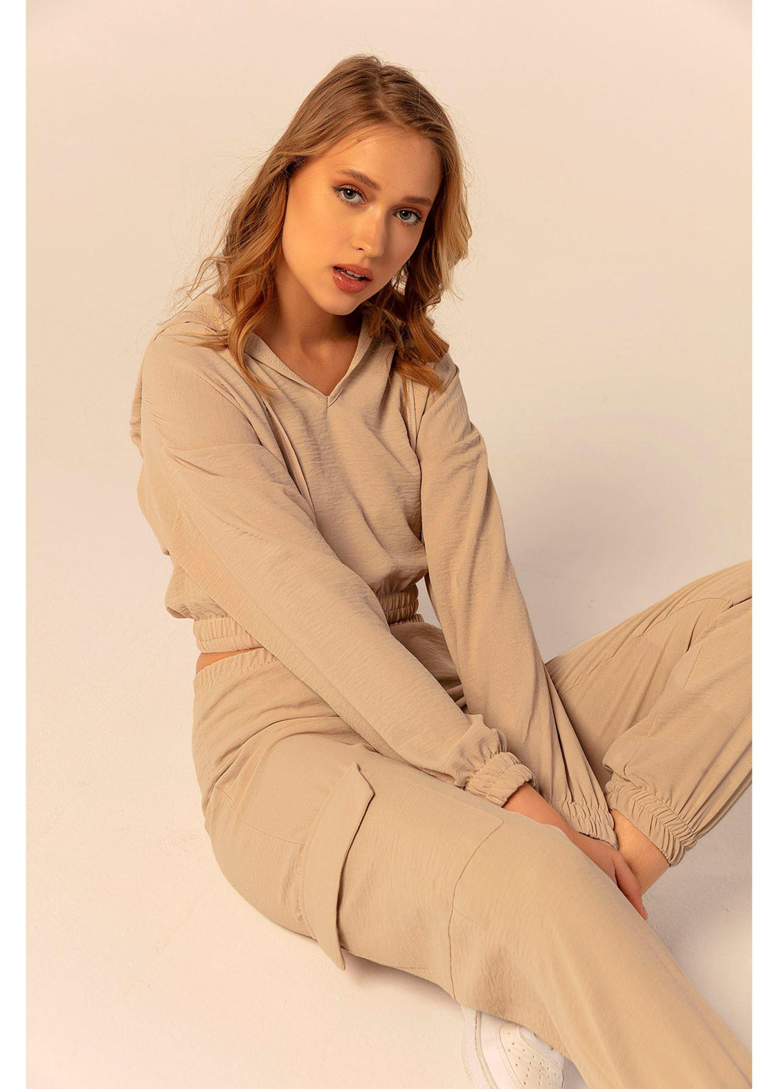 Kapüşonlu Beli Lastikli Sweatshırt