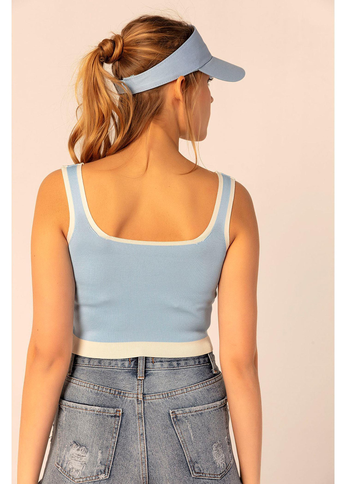 Kare Yaka Kalın Askılı Atlet