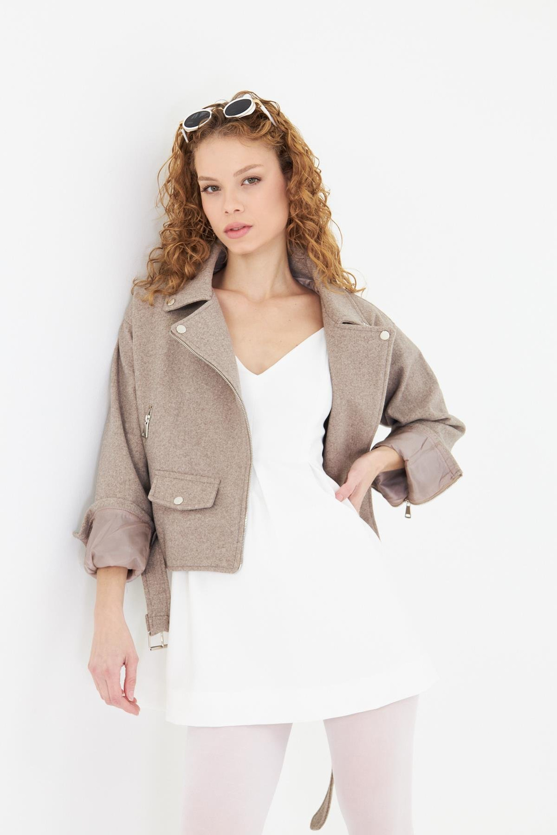 Kemerli Kısa Kaşe Mont