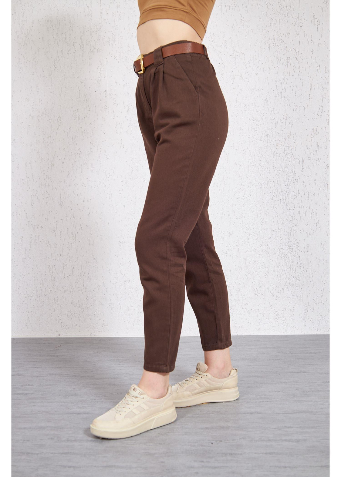 Kemerli Pileli Gabardin Pantolon-Kahve