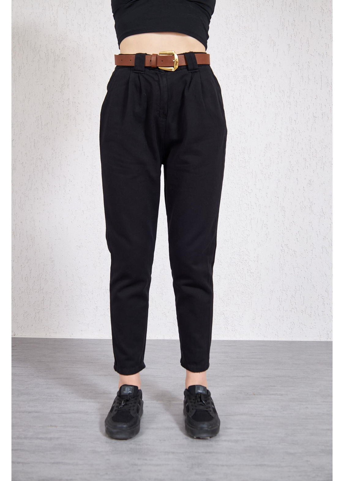 Kemerli Pileli Gabardin Pantolon-Siyah