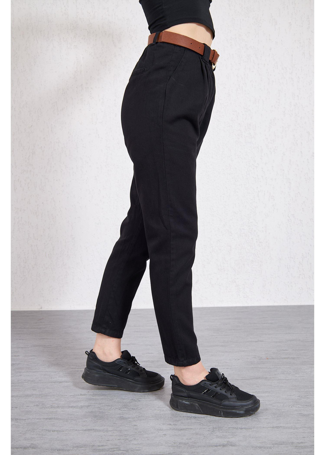 Kemerli Pileli Gabardin Pantolon-Siyah
