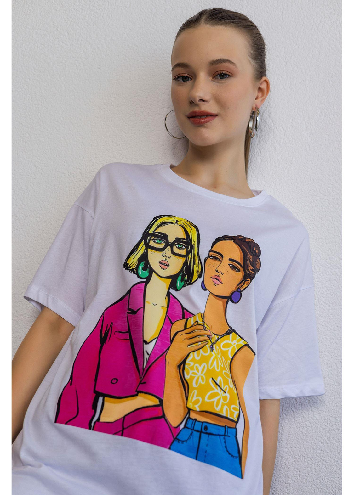 Kız Baskılı Süprem T-shirt-Beyaz
