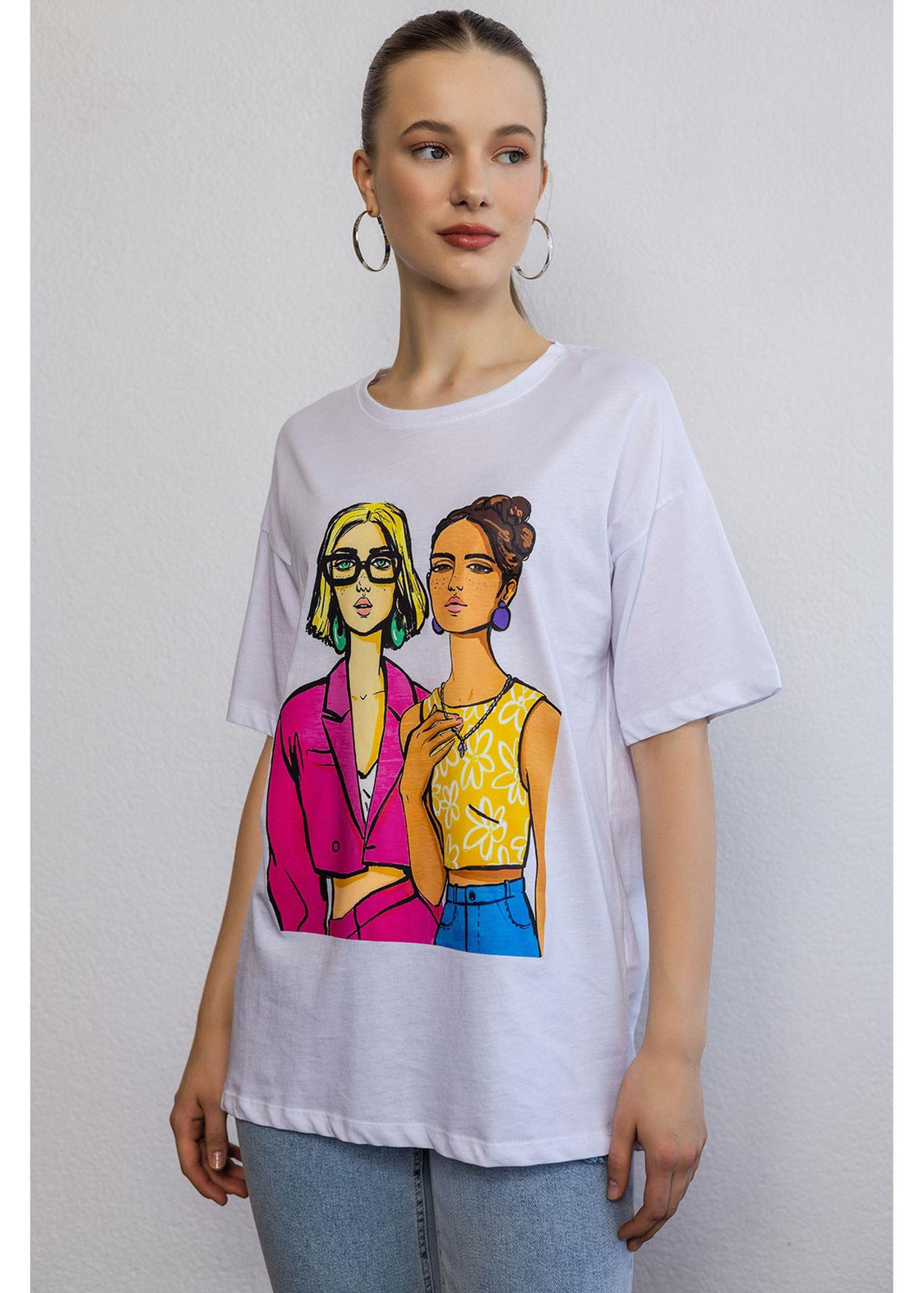 Kız Baskılı Süprem T-shirt-Beyaz