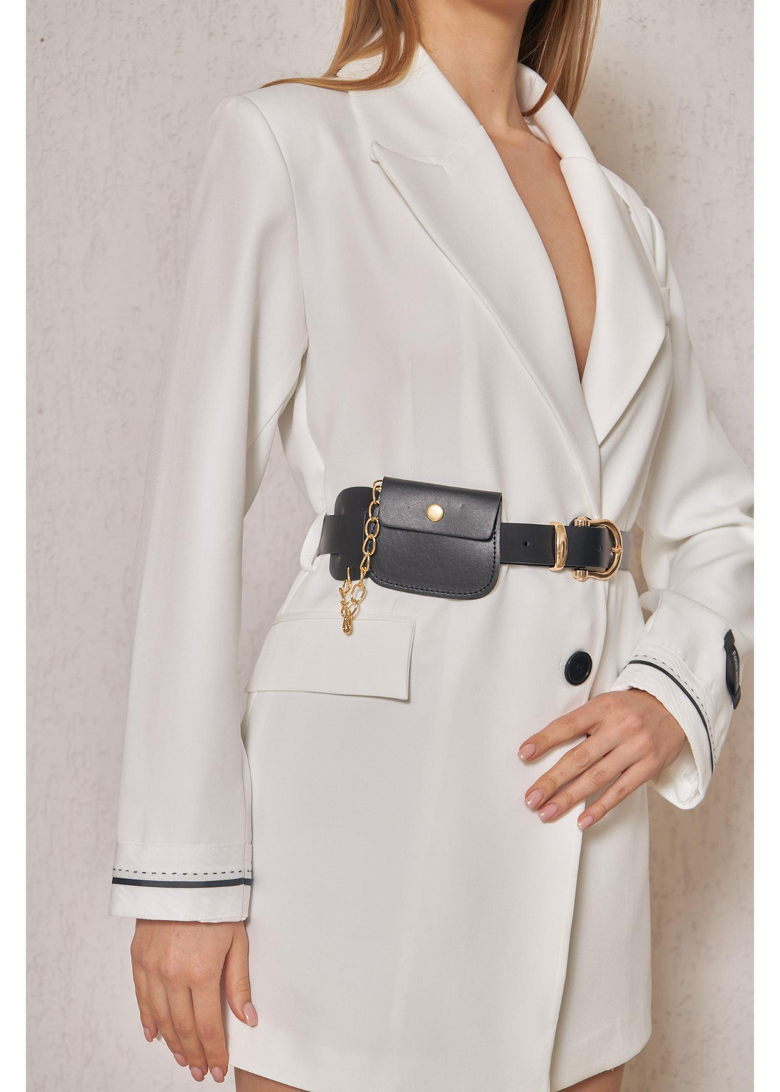 Kol Ağzı Garnili Kemerli Atlas Ceket-Ekru