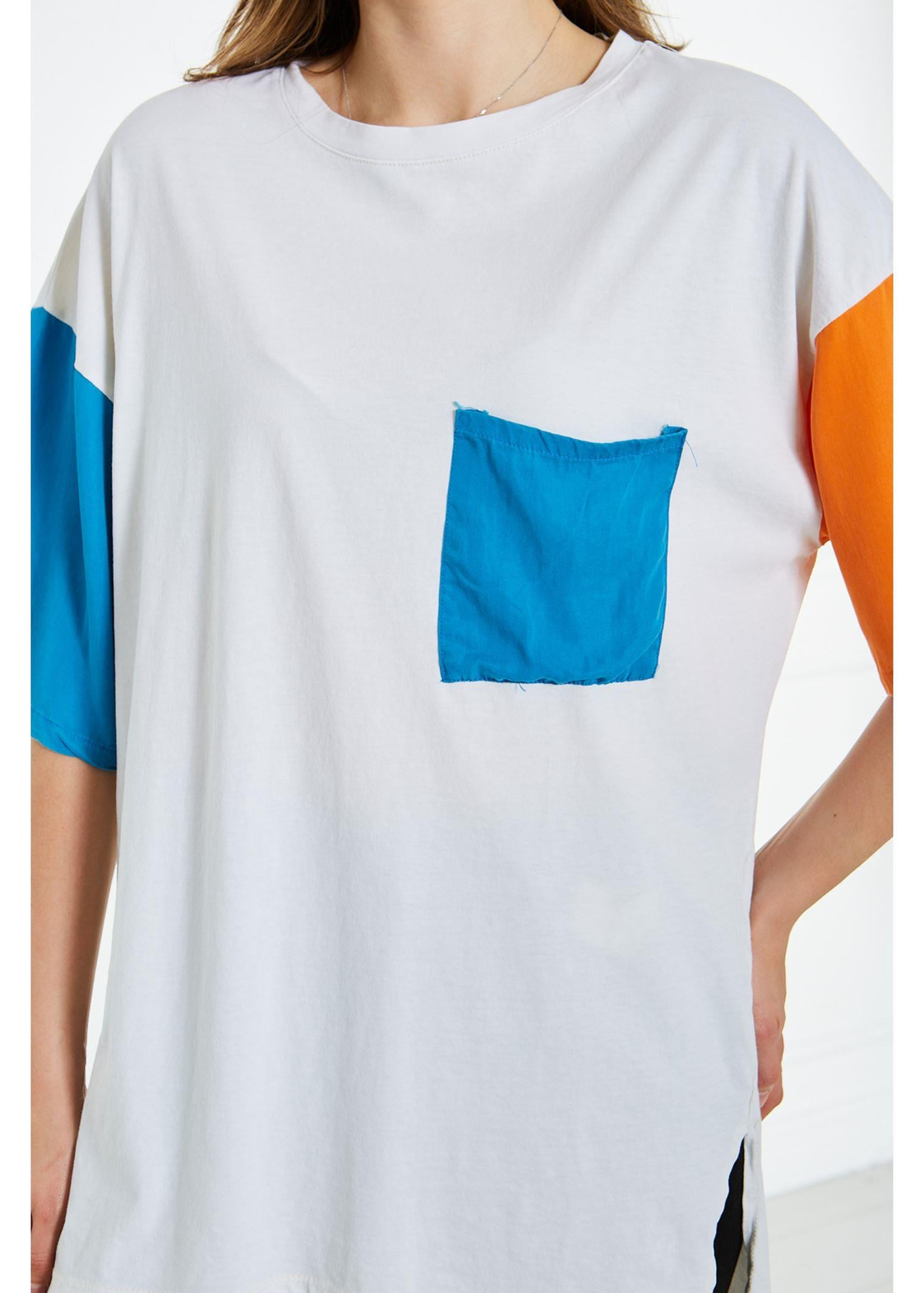 Kol Ve Cep Detaylı Tshirt-Krem