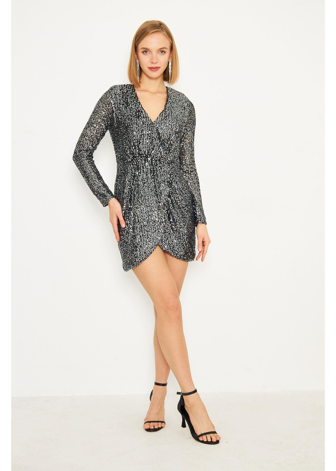 Kruvaze Yaka Gümüş Pul Payet Elbise