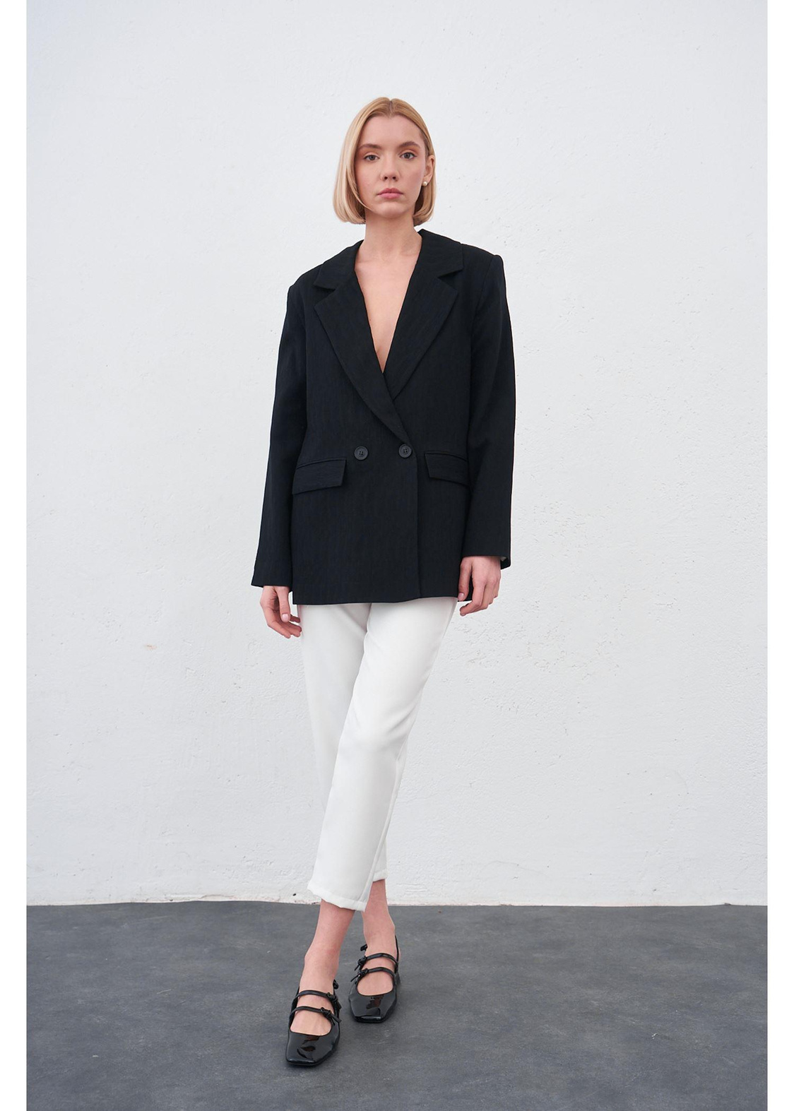 Kruvaze Yaka Plise Ceket-Siyah