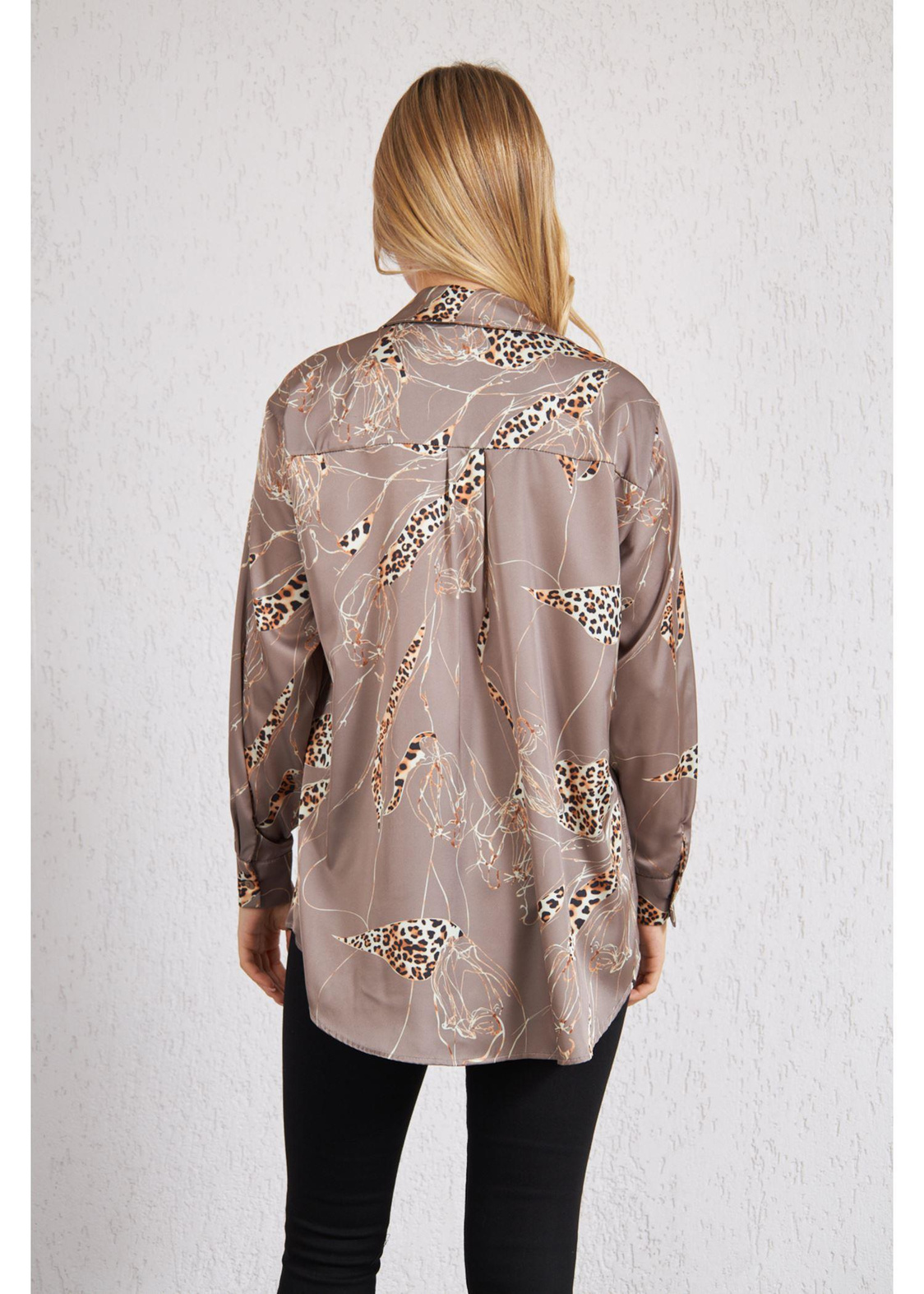 Leopar Desenli Saten Gömlek-Vizon
